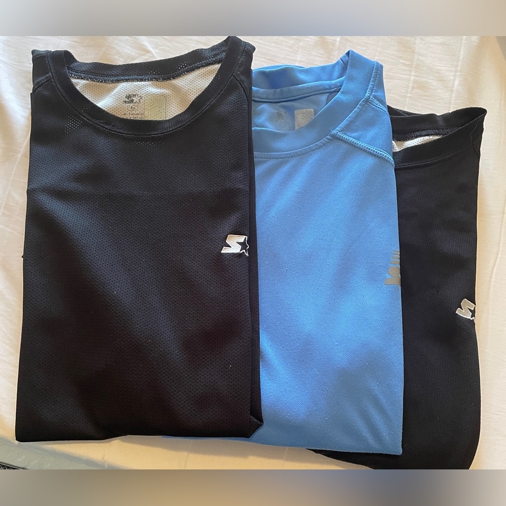 🦋Starter Black and Blue Performance Shirts 3 for $9
Good used condition